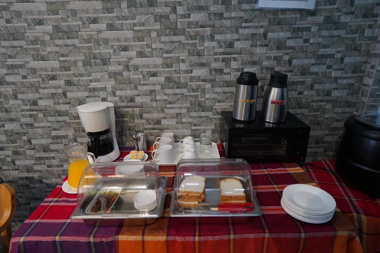 Check In @ Downtown Yangon Otel Dış mekan fotoğraf